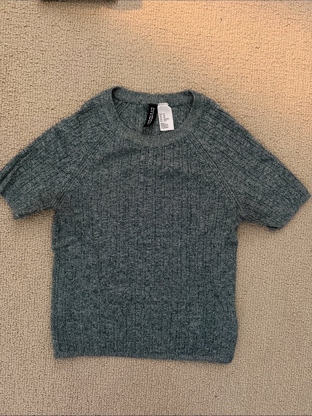 H&M Heather Gray Short-Sleeve Ribbed Crew Sweater